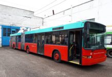 У Чернівцях тролейбуси почали прибирати паровими машинами