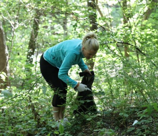 Як чернівецькі “Екорейдери” роблять наше місто чистішим