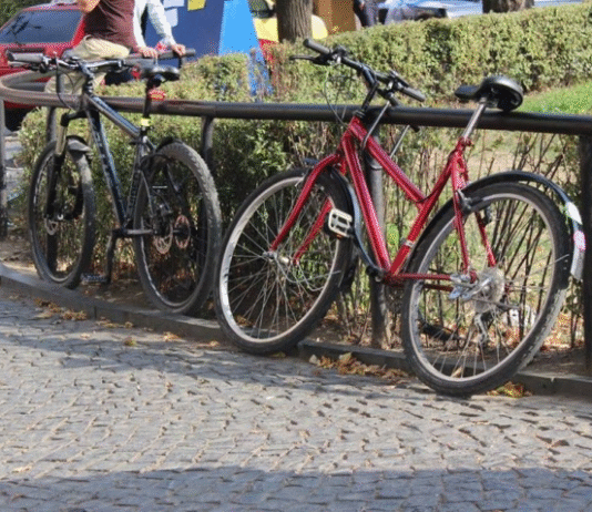 Велодоріжки та інфраструктура: чи підтримують у Чернівцях екологічний транспорт