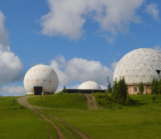 «Космічна» спадщина Буковини: як колишня радарна станція “Памір” перетворюється на екстремальний туристичний об’єкт